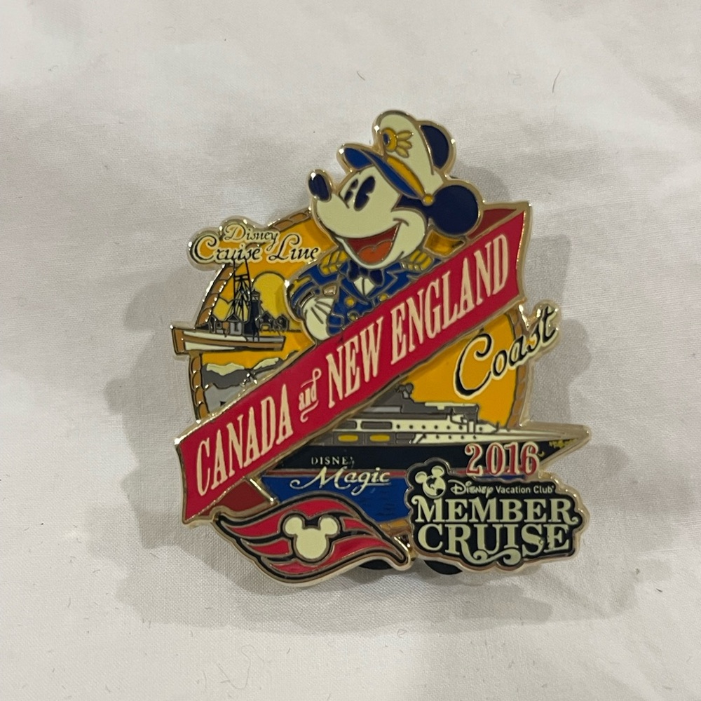 Disney Cruise Line Pin #120376 Member Cruise 2016 Canada and New England LE 1000
